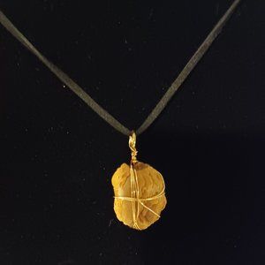 Compressed Cotton Necklace With Bauxite  Pendant